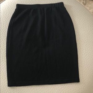 Black knit St. John skirt. Size 6.
